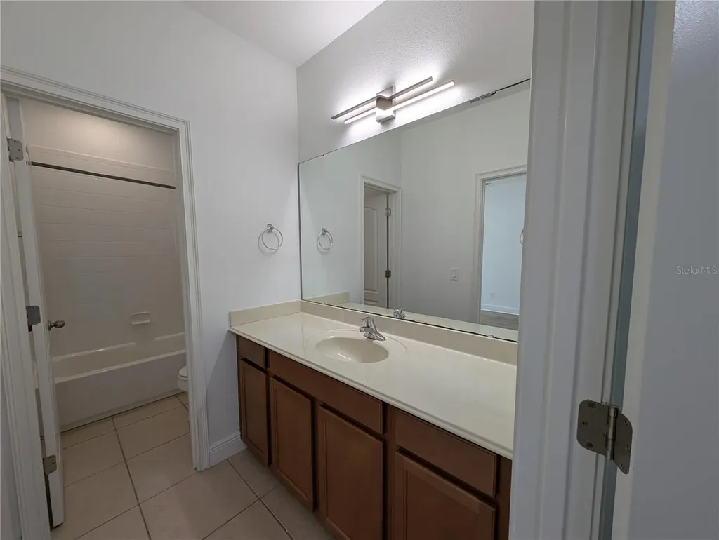 14236 Walcott Avenue Orlando FL 32827