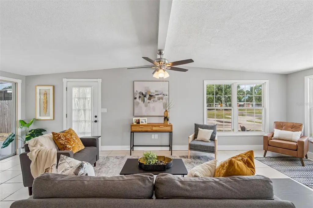 8624 91st Terrace Seminole FL 33777