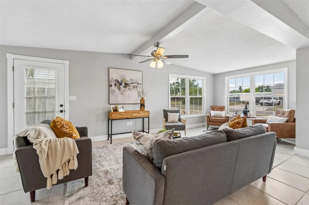 8624 91st Terrace Seminole FL 33777
