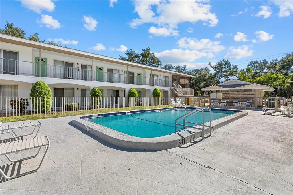 4035 S School Avenue Sarasota FL 34231