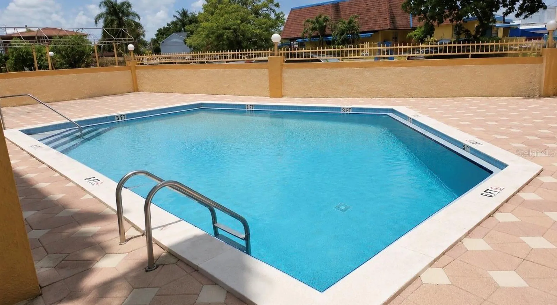 6831 W 14 Court Hialeah FL 33014