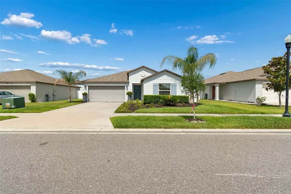 3251 Lytton Hall Drive Zephyrhills FL 33540