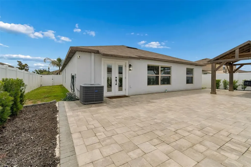 3251 Lytton Hall Drive Zephyrhills FL 33540