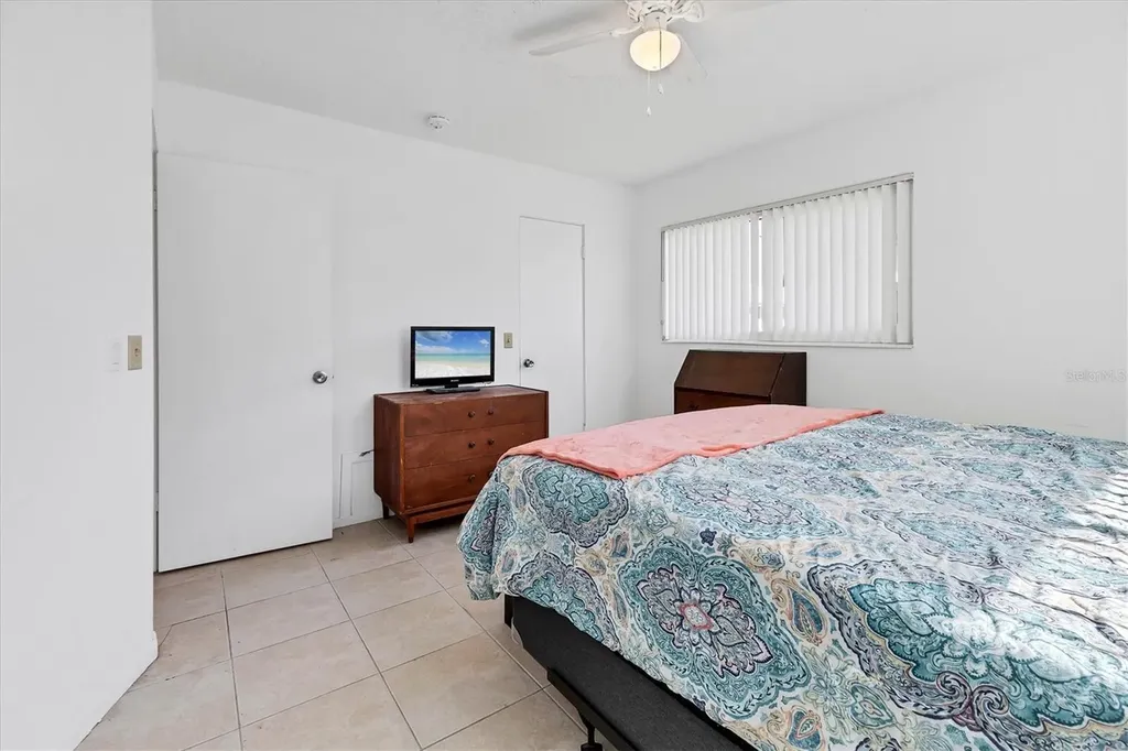 1815 Roxane Way Sarasota FL 34235