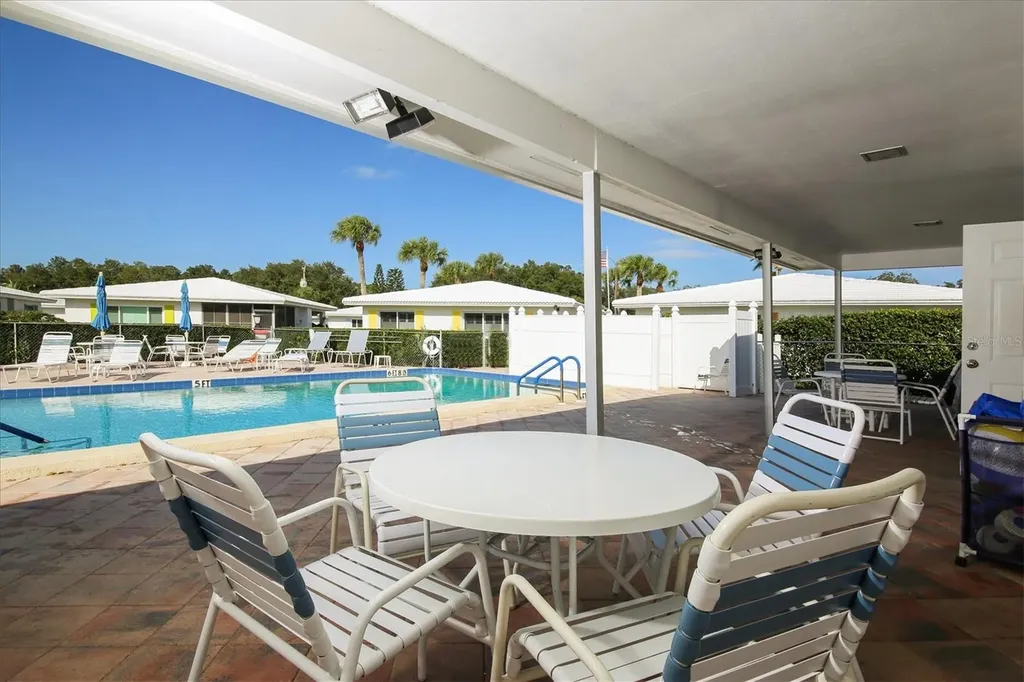1815 Roxane Way Sarasota FL 34235