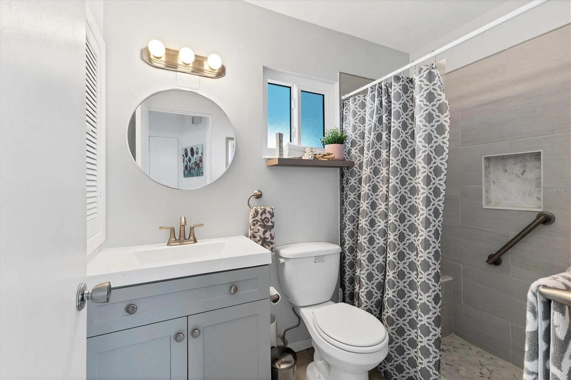 1815 Roxane Way Sarasota FL 34235