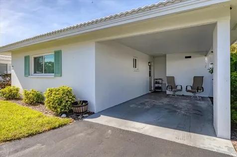 1815 Roxane Way Sarasota FL 34235