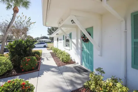 1815 Roxane Way Sarasota FL 34235