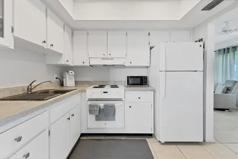 1815 Roxane Way Sarasota FL 34235