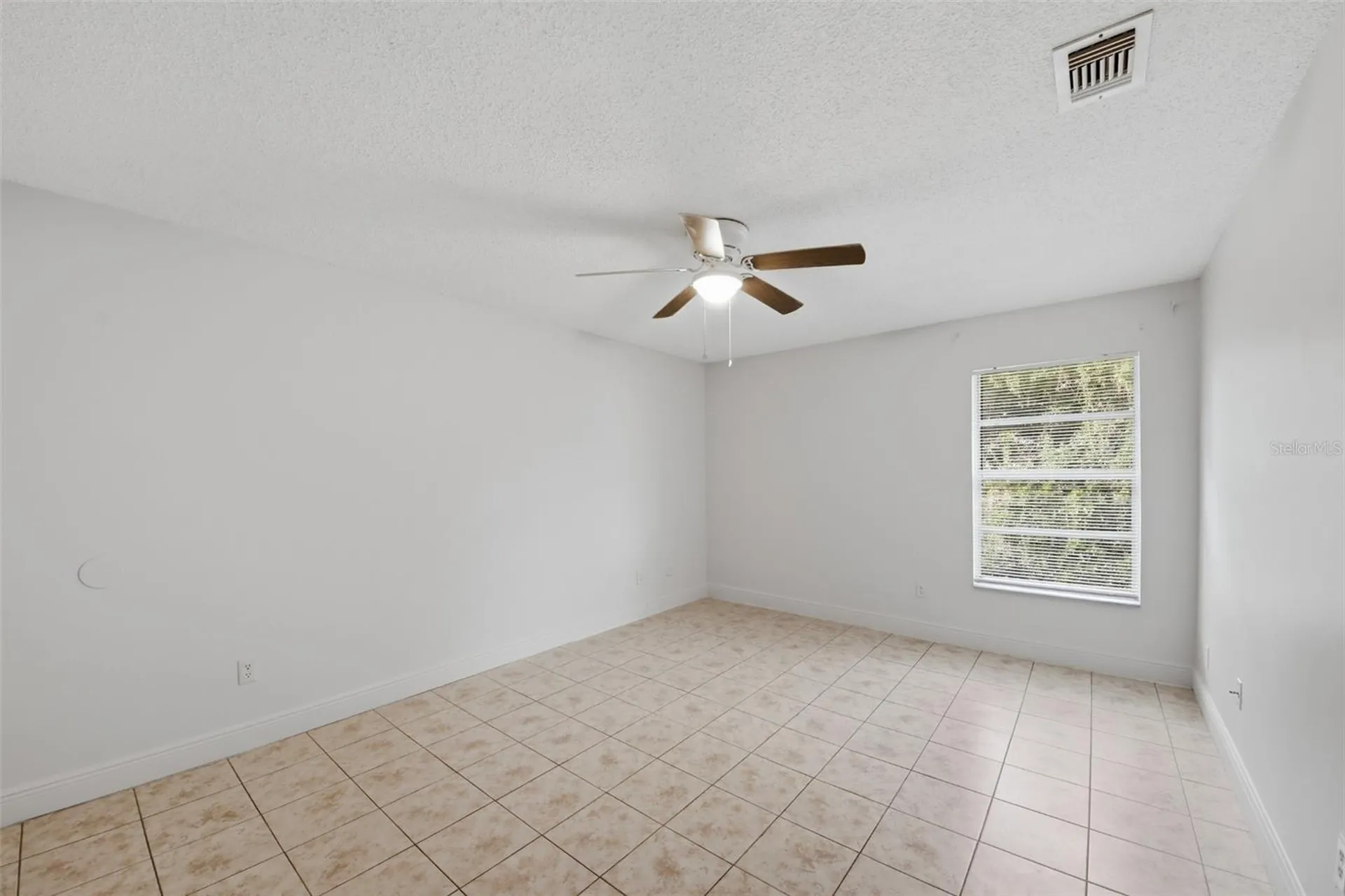 4800 S Semoran Boulevard Orlando FL 32822