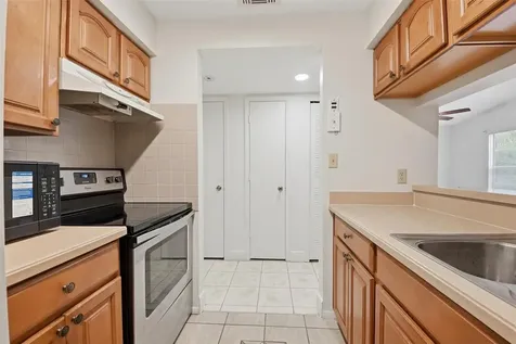 4800 S Semoran Boulevard Orlando FL 32822