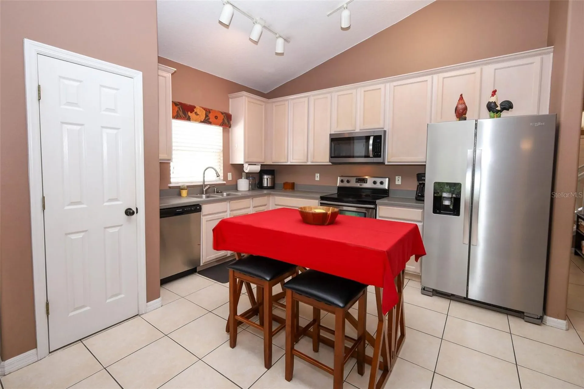 411 Lynn Street Oviedo FL 32765