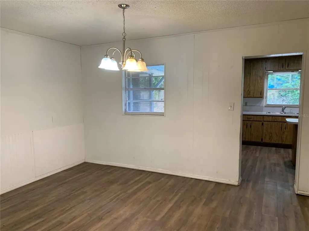 5200 N Apopka Vineland Road Orlando FL 32818