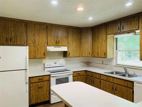 5200 N Apopka Vineland Road Orlando FL 32818