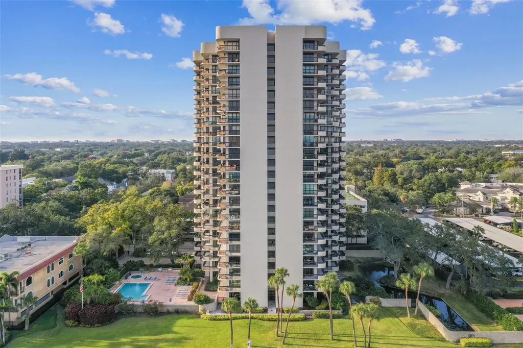 2413 Bayshore Boulevard Tampa FL 33629