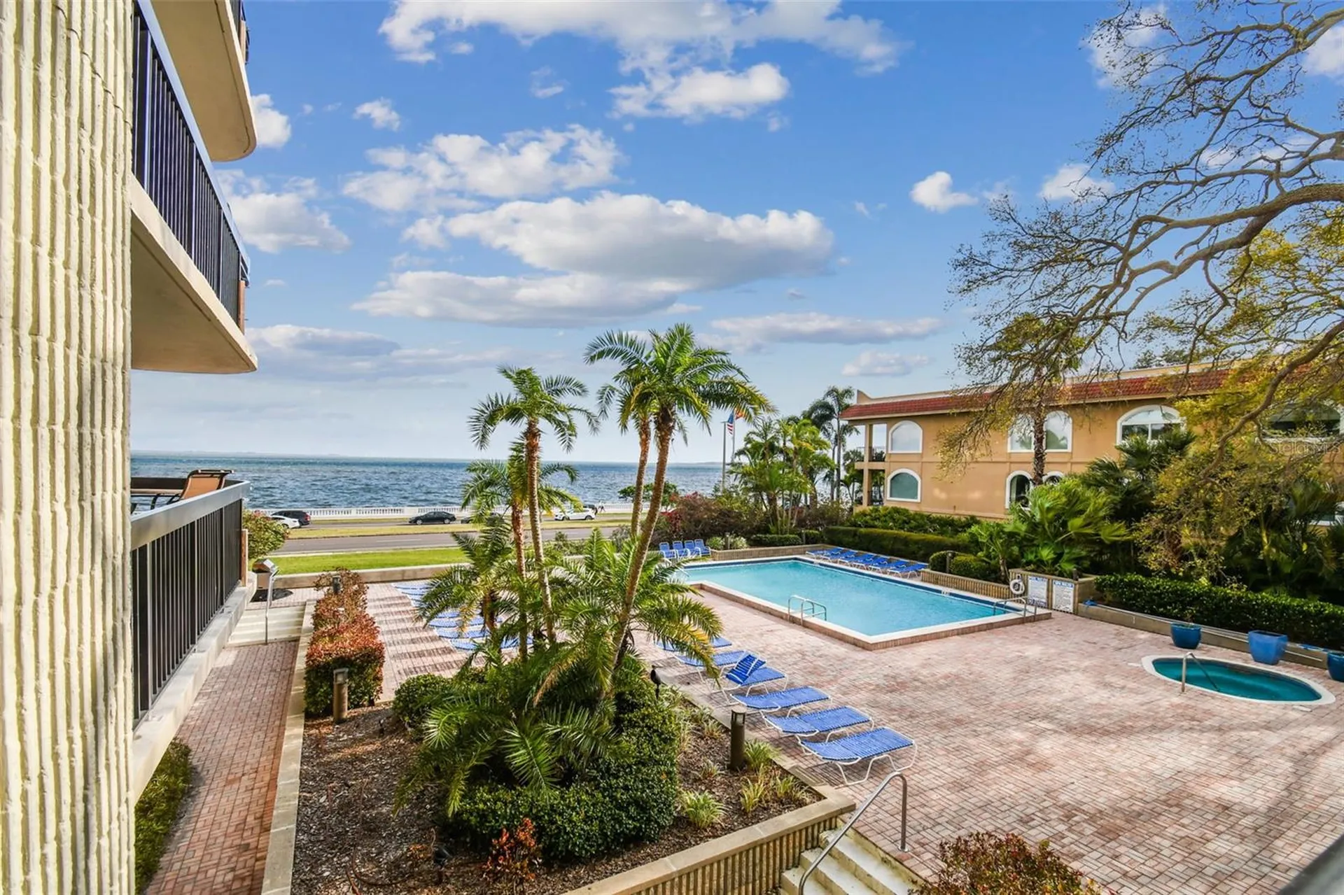 2413 Bayshore Boulevard Tampa FL 33629