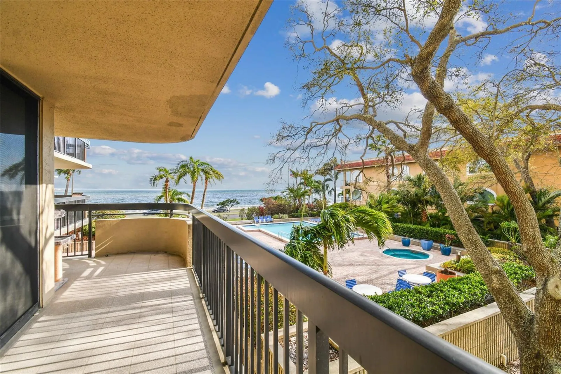 2413 Bayshore Boulevard Tampa FL 33629