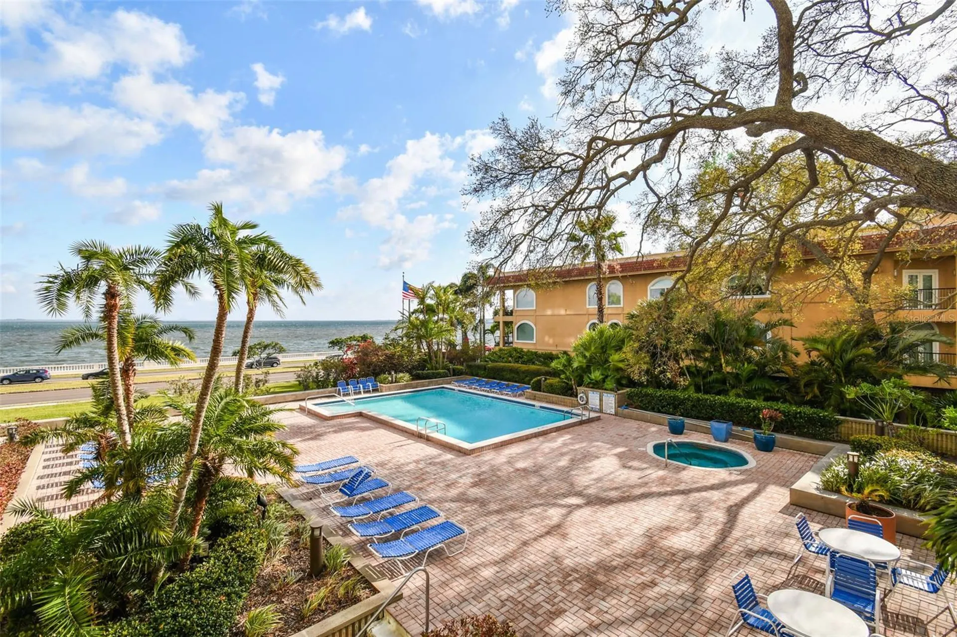 2413 Bayshore Boulevard Tampa FL 33629