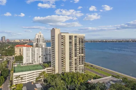 2413 Bayshore Boulevard Tampa FL 33629