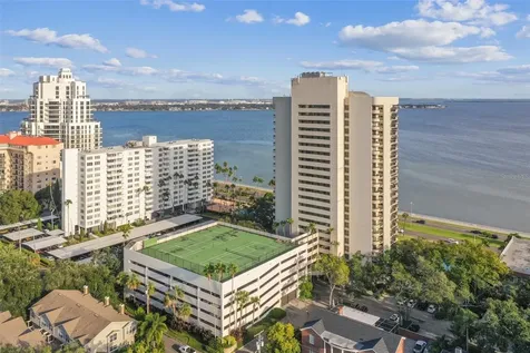 2413 Bayshore Boulevard Tampa FL 33629