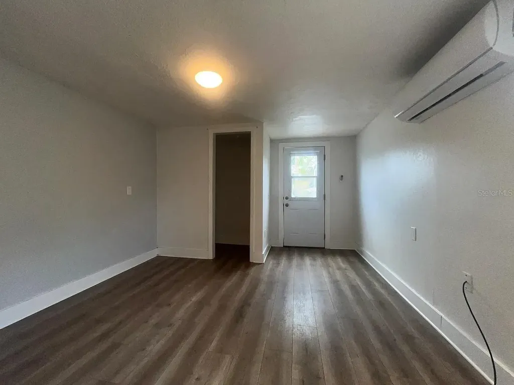 1713 29th Street W Bradenton FL 34205