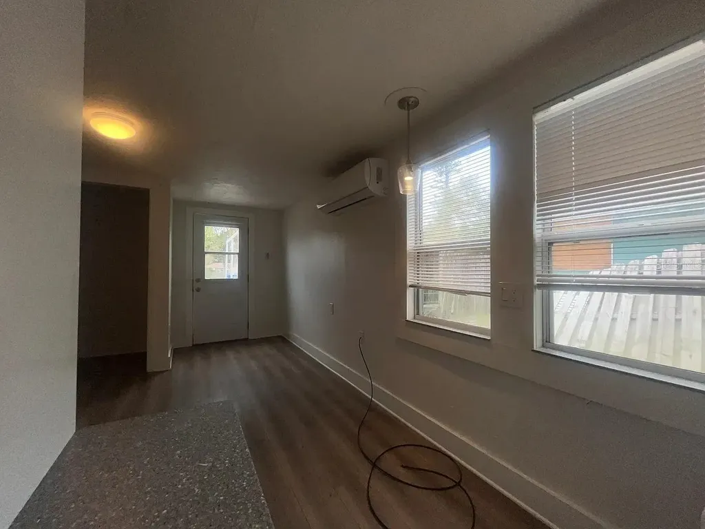 1713 29th Street W Bradenton FL 34205