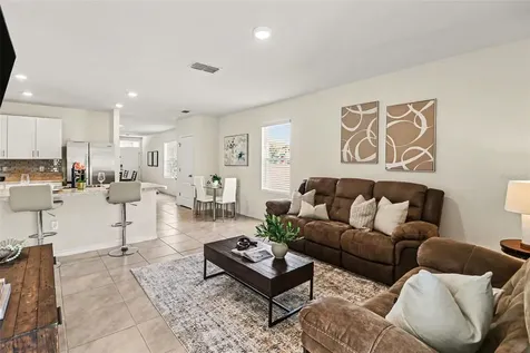 1956 Egret Meadows Avenue Kissimmee FL 34744