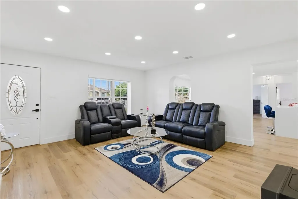 3002 W Haya Street Tampa FL 33614
