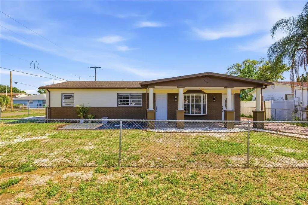3002 W Haya Street Tampa FL 33614