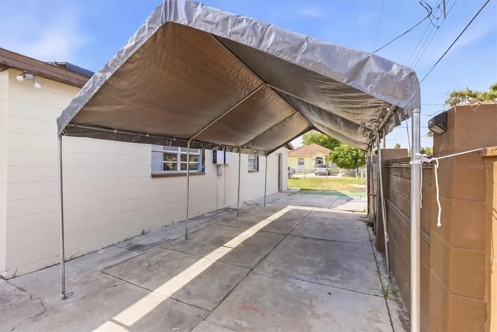3002 W Haya Street Tampa FL 33614