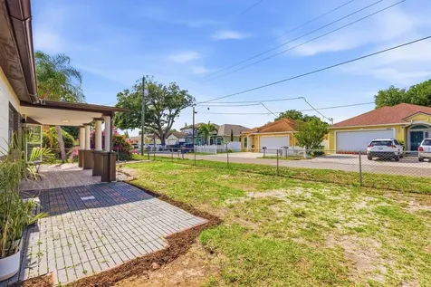 3002 W Haya Street Tampa FL 33614