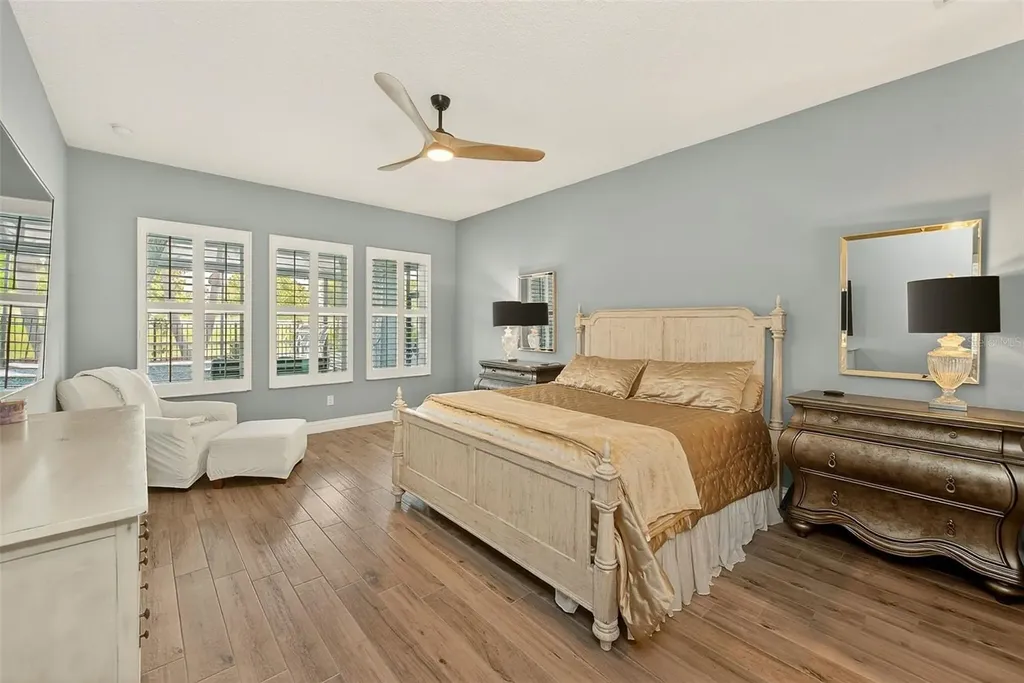 6951 Crestpoint Drive Apollo Beach FL 33572