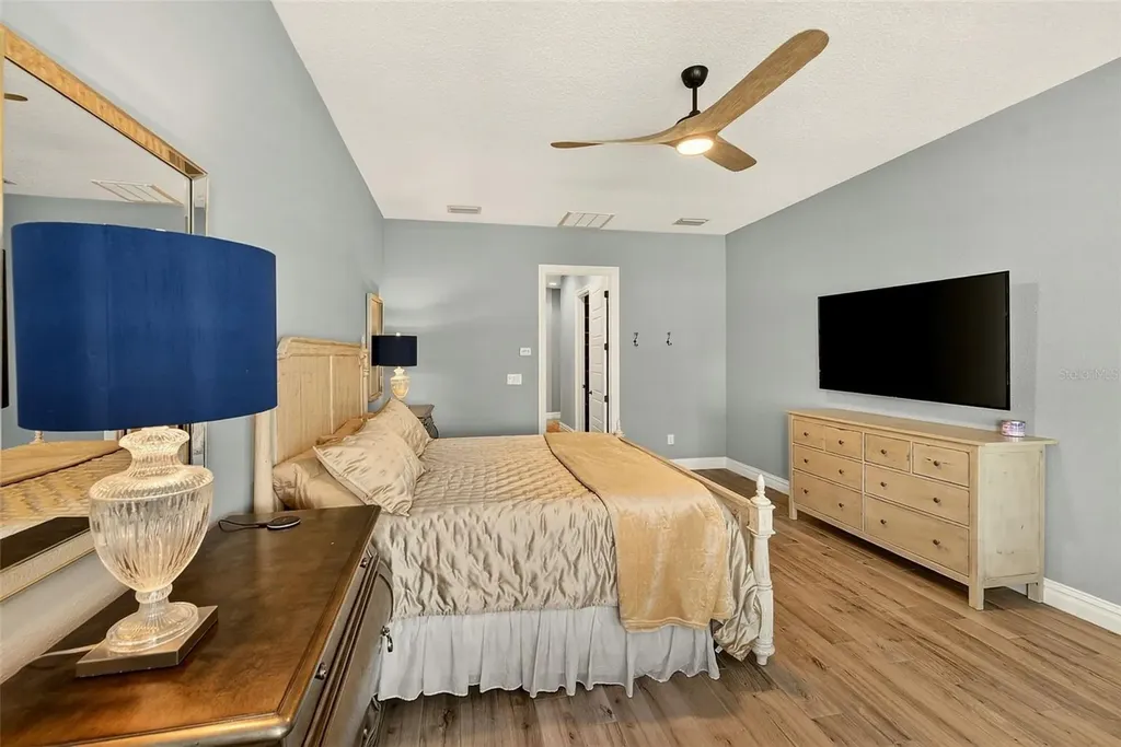 6951 Crestpoint Drive Apollo Beach FL 33572
