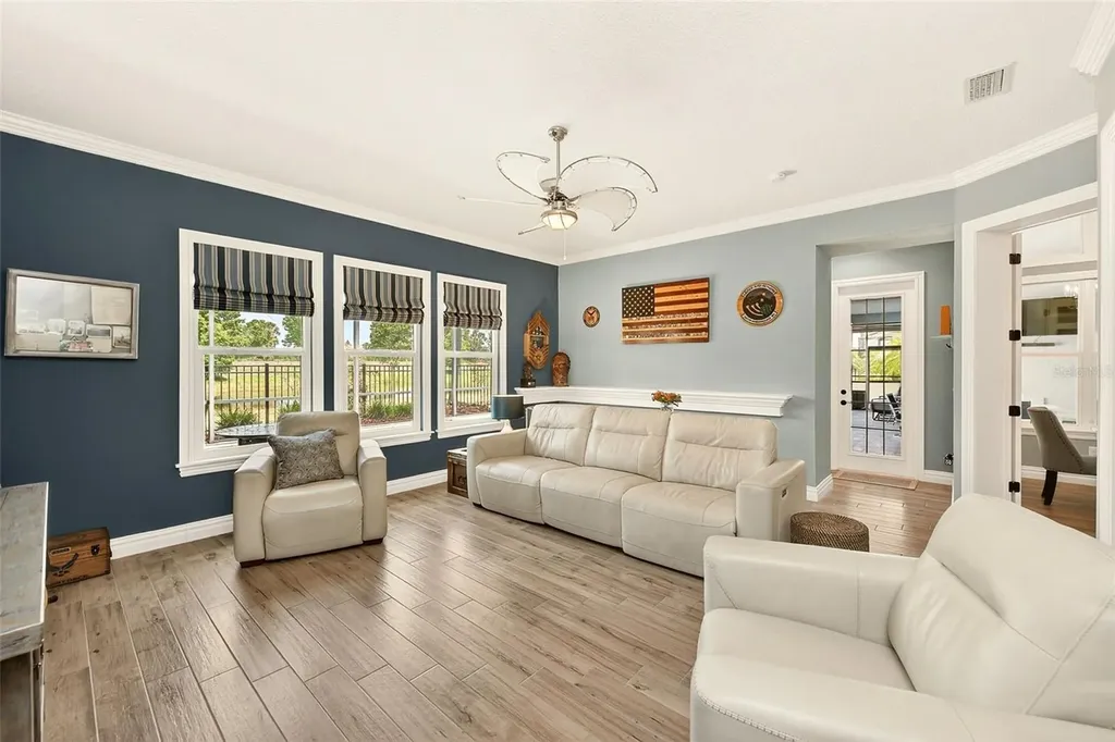 6951 Crestpoint Drive Apollo Beach FL 33572