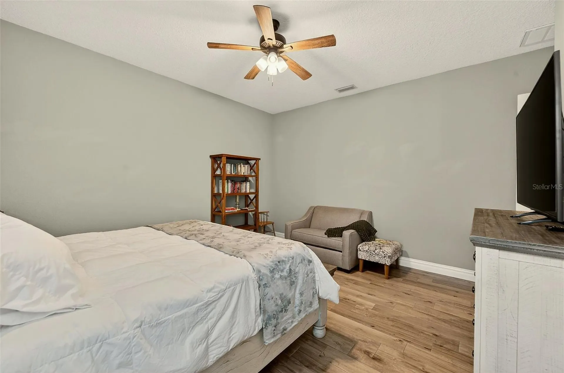 6951 Crestpoint Drive Apollo Beach FL 33572