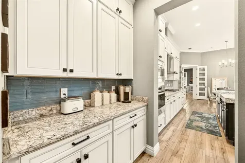 6951 Crestpoint Drive Apollo Beach FL 33572