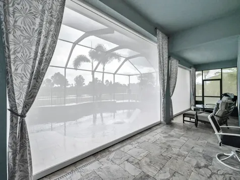6951 Crestpoint Drive Apollo Beach FL 33572