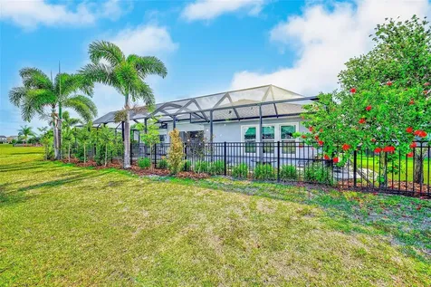 6951 Crestpoint Drive Apollo Beach FL 33572