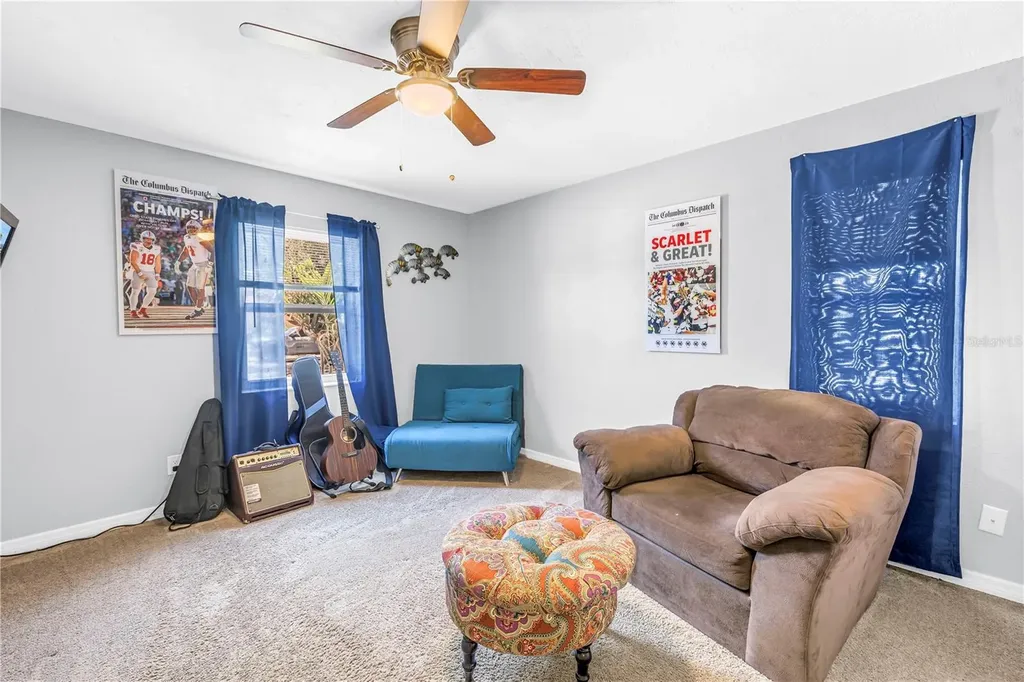 687 Jasmine Way S St Petersburg FL 33705