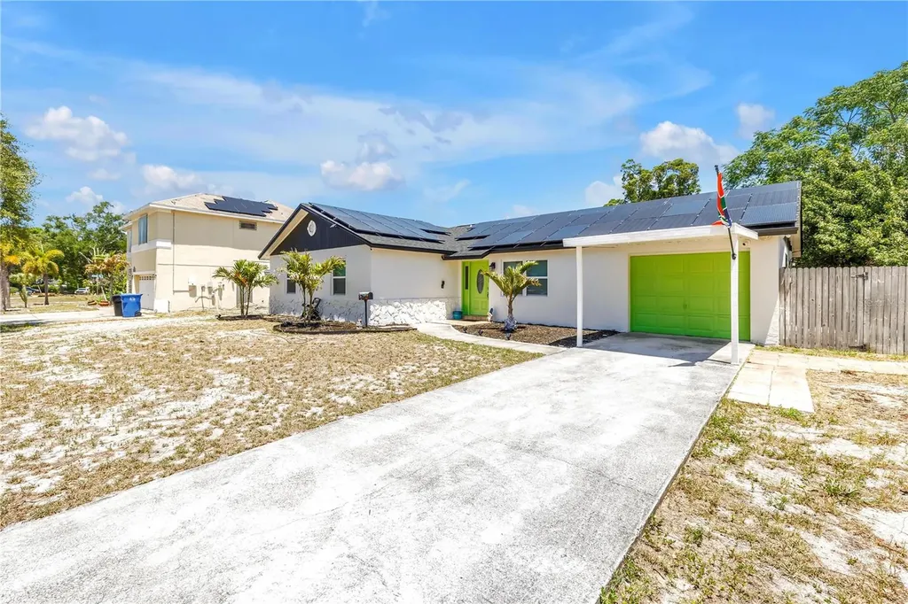 687 Jasmine Way S St Petersburg FL 33705