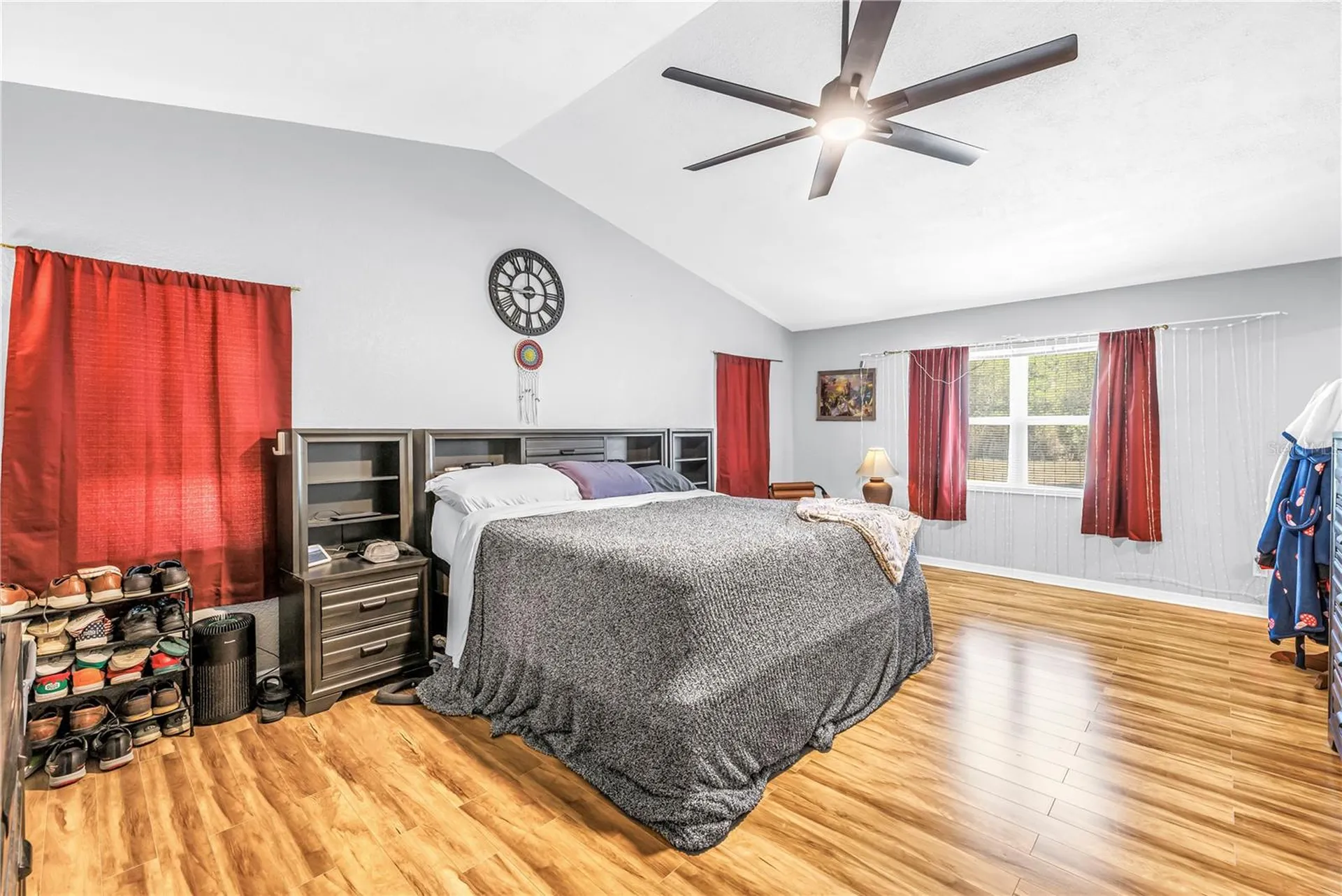 687 Jasmine Way S St Petersburg FL 33705