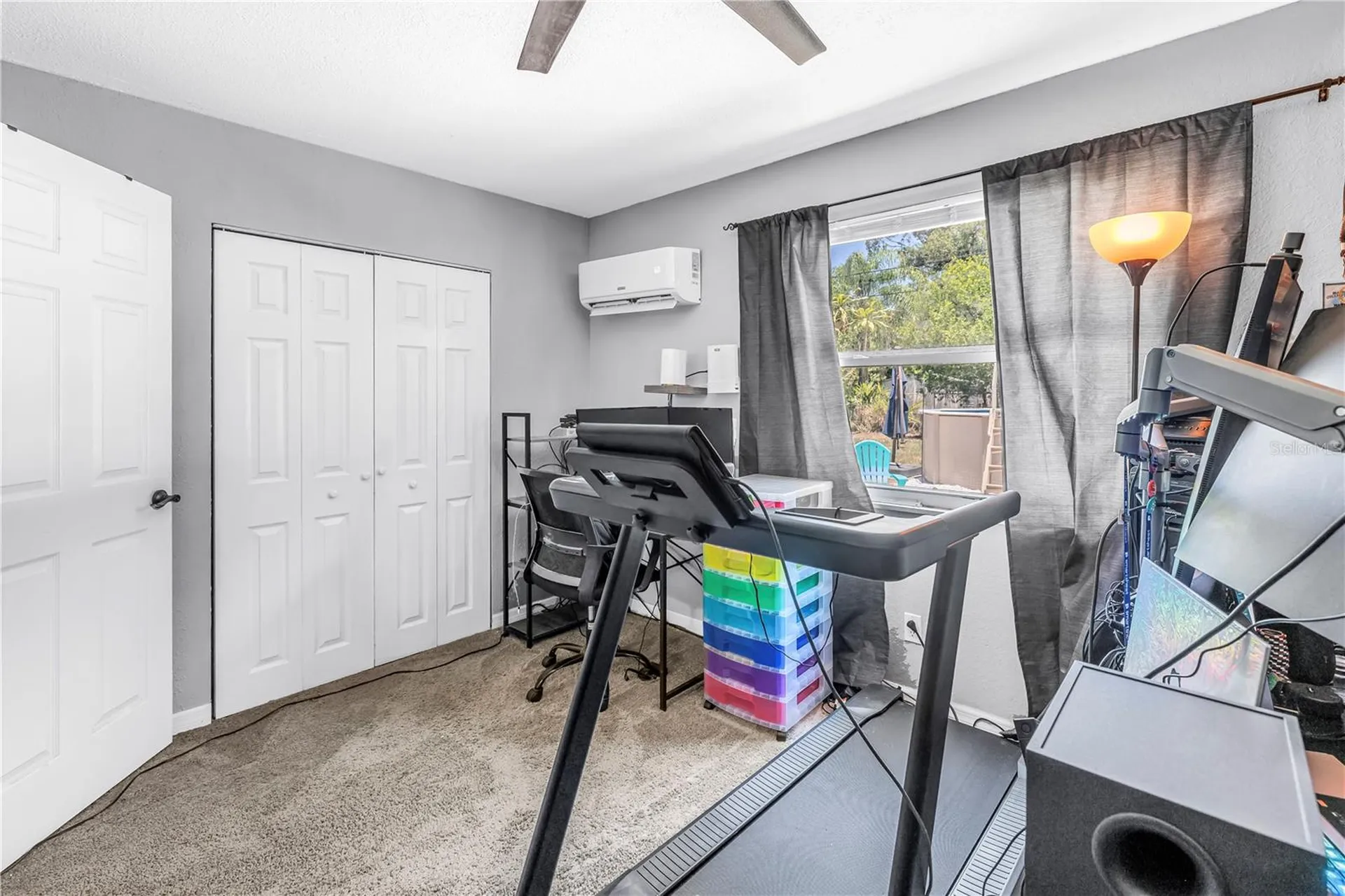 687 Jasmine Way S St Petersburg FL 33705