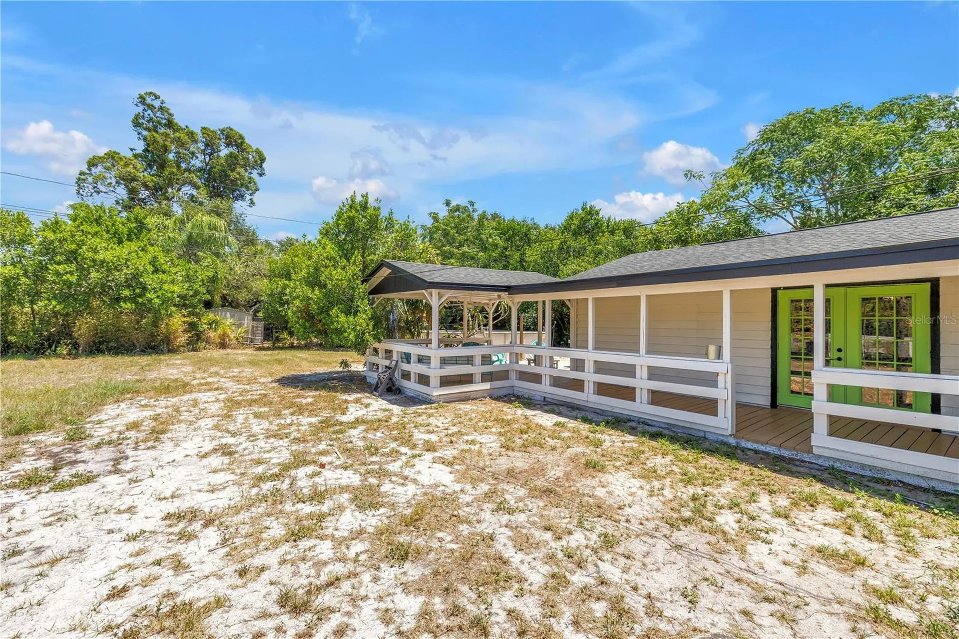 687 Jasmine Way S St Petersburg FL 33705