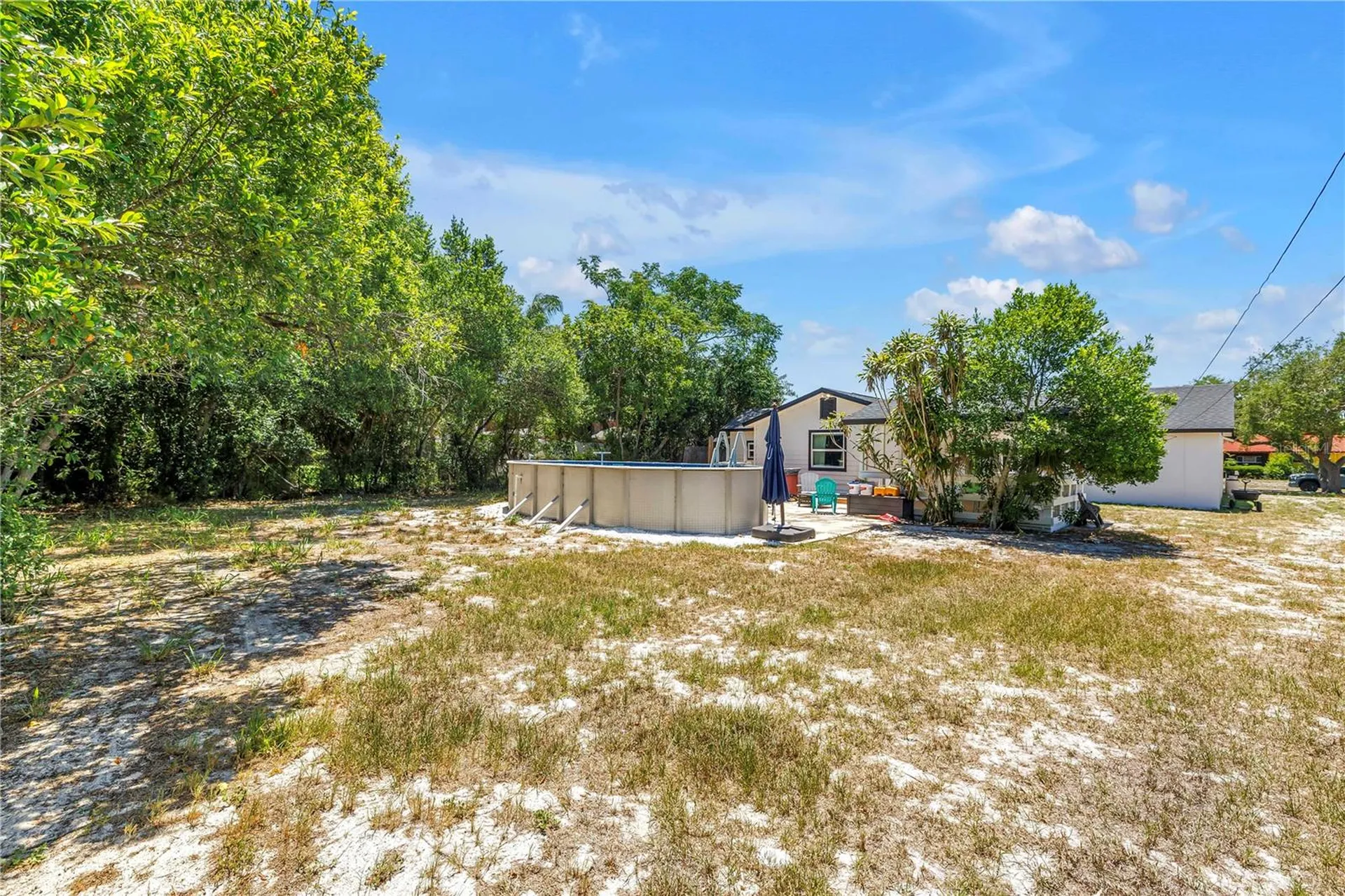 687 Jasmine Way S St Petersburg FL 33705