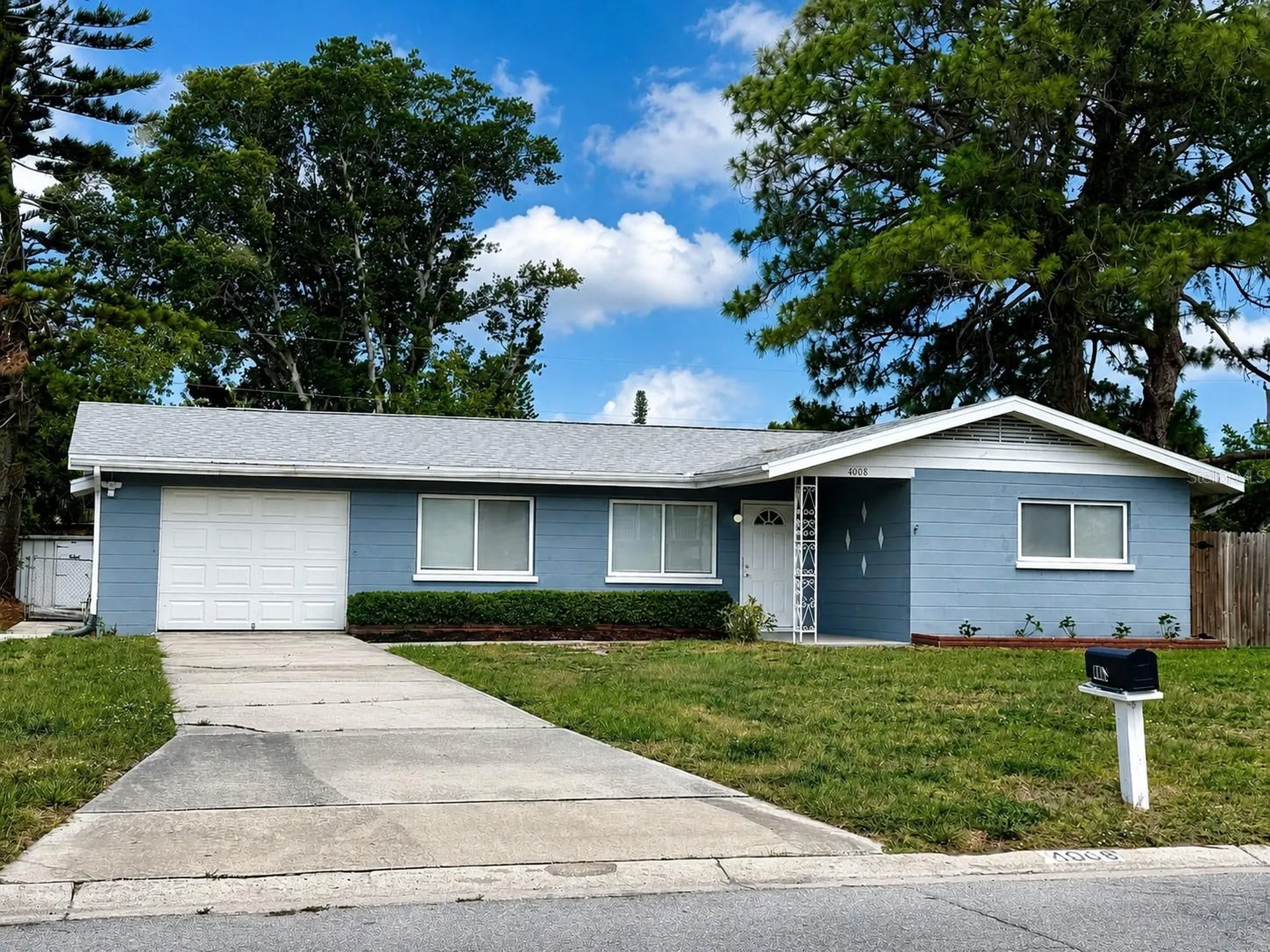 4008 24th Street W Bradenton FL 34205