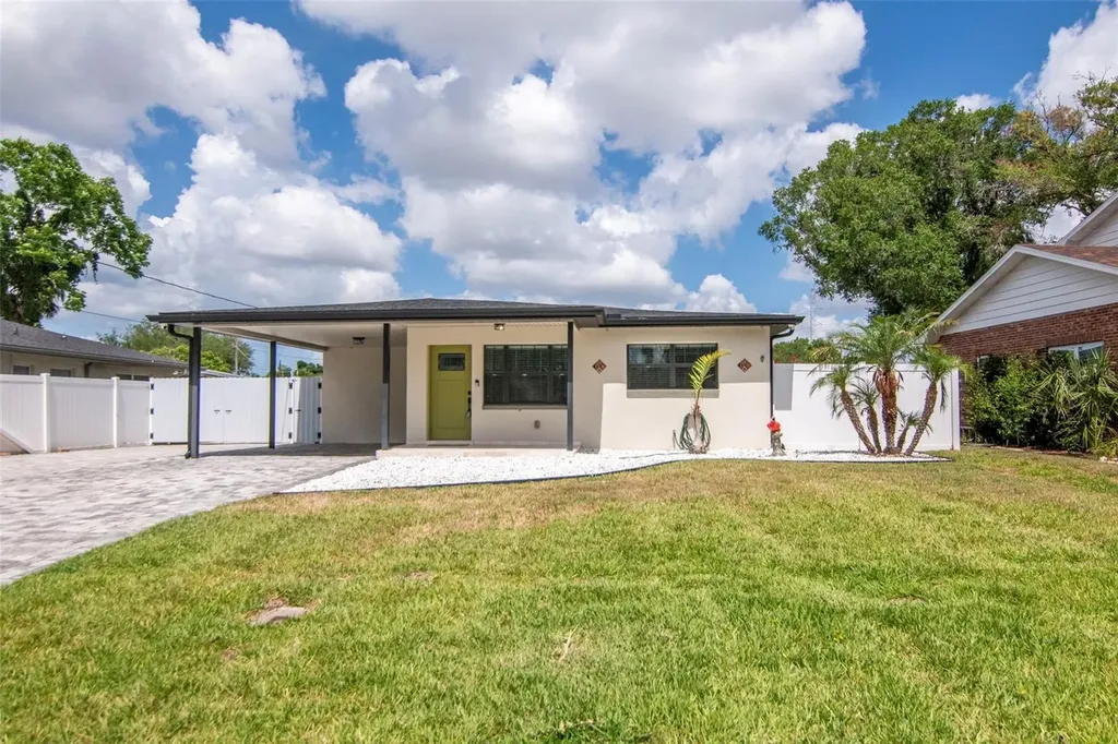 1713 W Saint Isabel Street Tampa FL 33607