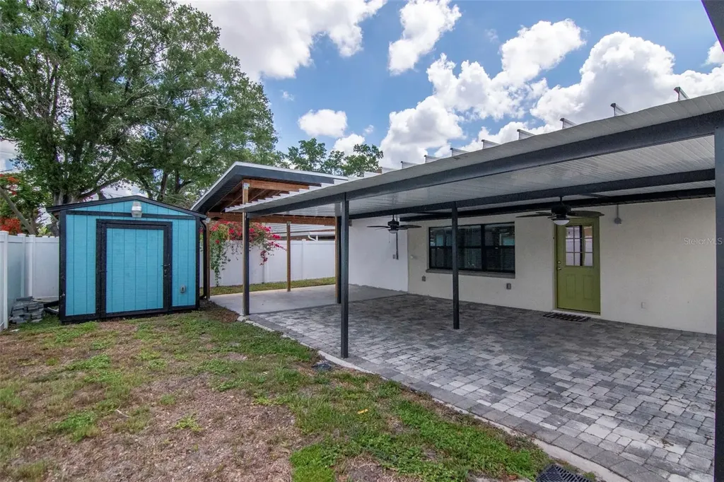 1713 W Saint Isabel Street Tampa FL 33607