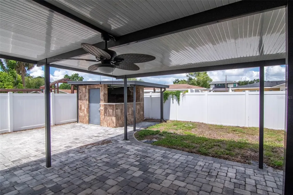1713 W Saint Isabel Street Tampa FL 33607