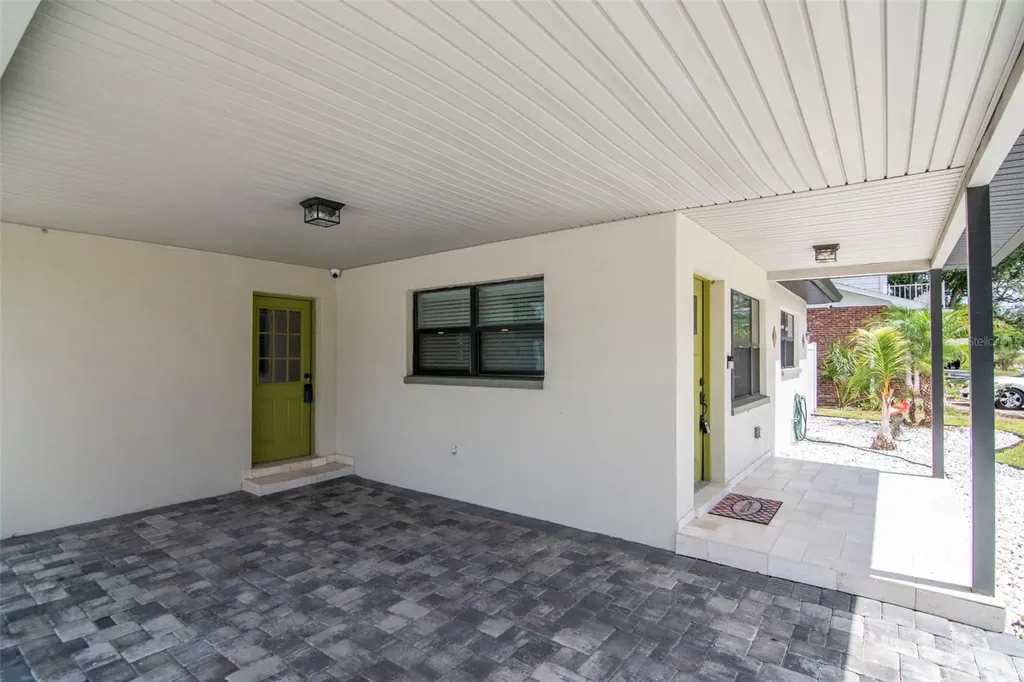 1713 W Saint Isabel Street Tampa FL 33607