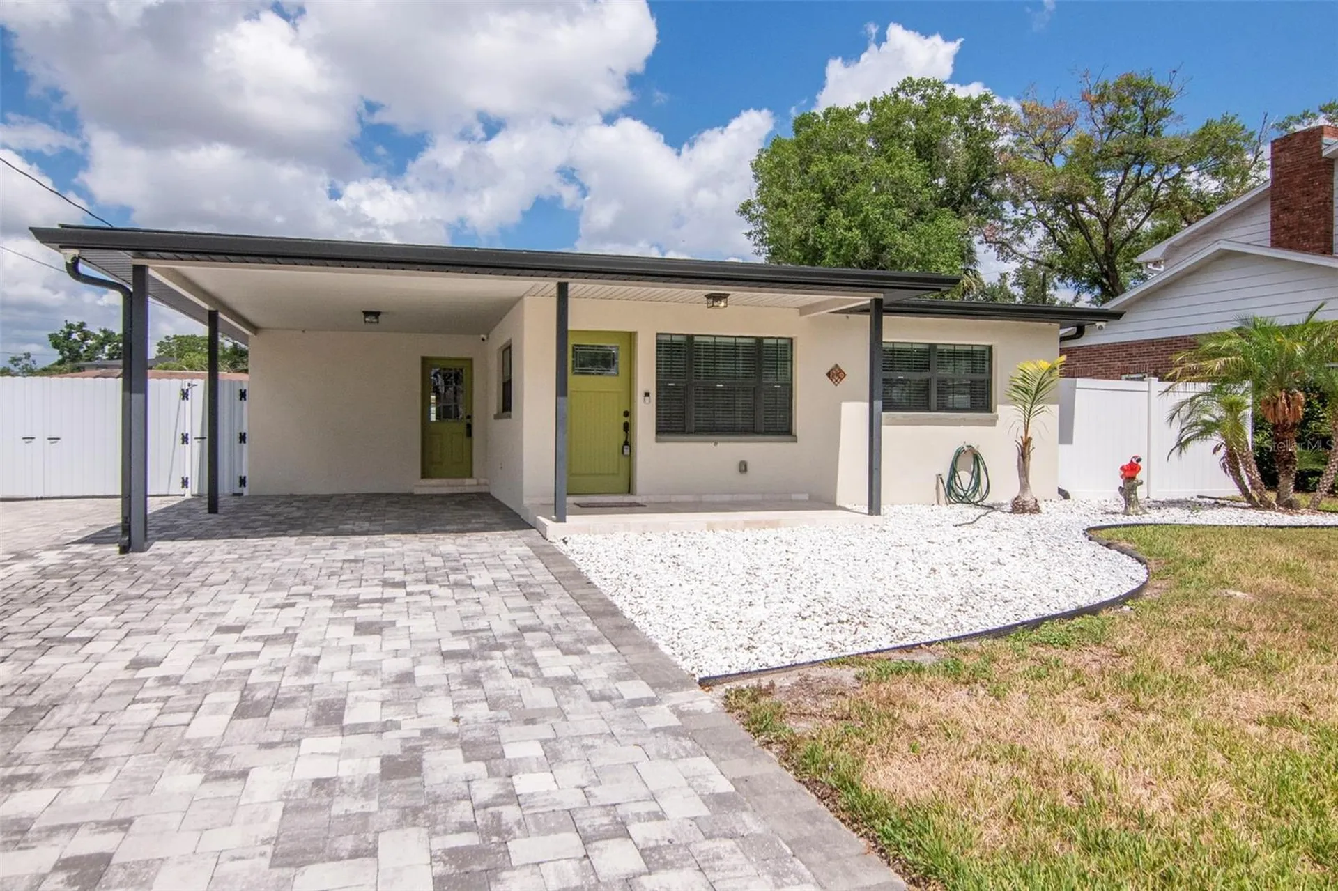 1713 W Saint Isabel Street Tampa FL 33607